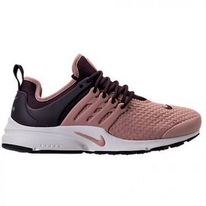 Nike Air Presto in Mauve/Burgundy